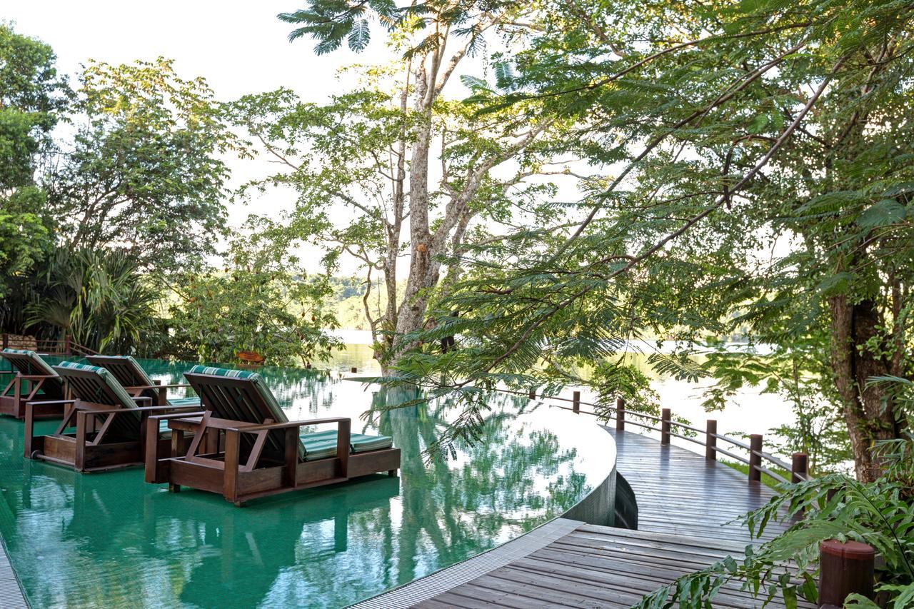 Las Lagunas Boutique Hotel Flores Exteriör bild