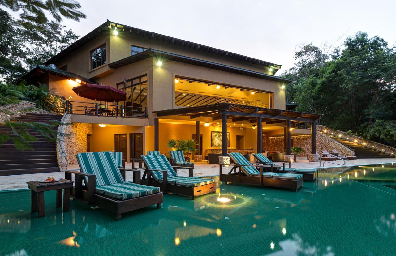 Las Lagunas Boutique Hotel Flores Exteriör bild